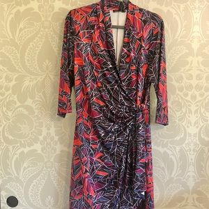 Leaf/Line pattern faux wrap dress